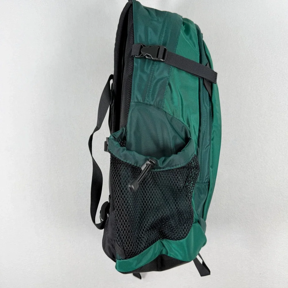 The North Face Hotshot Se 30L Backpack Evergreen/Hunter NEW